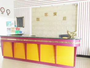 Longqiu Hotel - Image 3