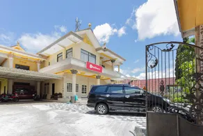 RedDoorz Plus @ Villa Bontes Batu - Image 5