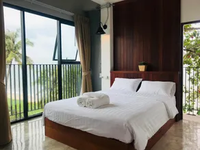 Joy Hotel - Image 2