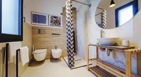 Enchanting Villa with Pool & Lush Garden in Sicily - Image 2
