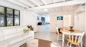 Buckley's Cottage By The Sea - Image 5
