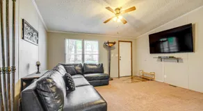 4 Mi to Bennett Spring SP: Dog-friendly Home! - Image 2