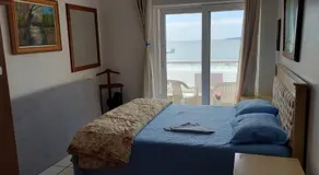 Apartamento 3 quartos e 3 sacadas de frente para o mar com visão panorâmica de toda praia de Itapema - Image 2