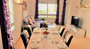 FABULOUS 2 BED 2 BATH APARTMENT ! - Image 2
