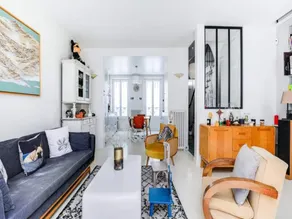 Sumptuous house with patio - Image 2