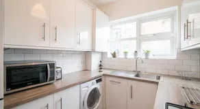 Burton House Boutique Flat - Image 2