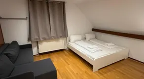 4-Zimmer-Wohnung mit Garten in Hamburg-Wandsbek - Image 2