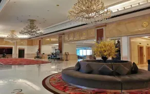 Golden Crown China Hotel - Image 2