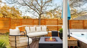 Lux 5BR gem with Heated Pool, SPA, and Outdoor Movie Theater - Image 4