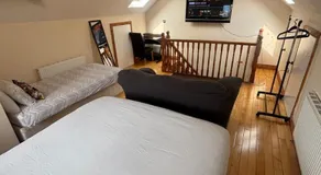 Luxury Home in Dublin WiFi TV B&B Close to City Centre - Image 2
