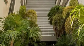 Cozy, elegant 2BR Via Montejo, steps to US Consulate - Image 4