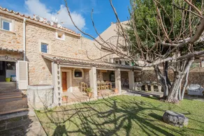 PINTOR- a typical Majorcian town house in Caimari - Image 3