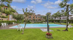 Garda - Lakefront Residence Pool - by Host4u (Adults Only) - Image 2