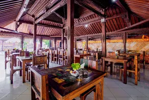 Suriwathi Hotel - Image 5