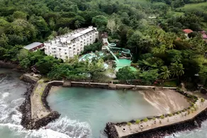 Hawaii Resort Family Suite Anyer - Image 5