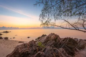Blue Sky Seaview - Image 2