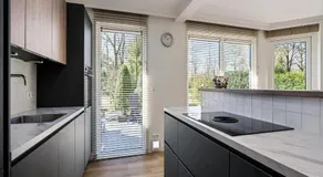 Bungalow in Drenthe near Forest  Lake - Image 3