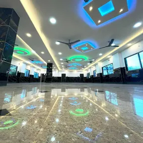 Hotel Diamond Inn - Image 2