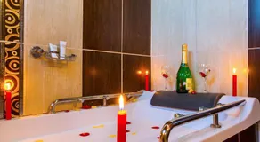 Wigot Gardens Hotel - Image 5