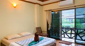 Koh Chang Hut Hotel - Image 3