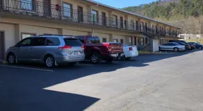 Economy Inn Hot Springs - Image 5
