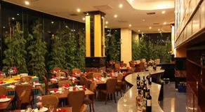 Hotel Oval - Image 3