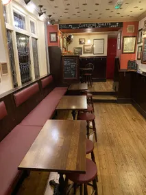 The Black Horse Inn - Image 4