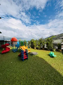 Sunrise Hill Resort - Image 4