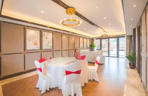 Taihu Longemont  Baihua Island Boutique Resort Hotel - Image 3