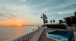 Villa Julia, First Line, 3 Bedrooms, Stunning Ocean View and Pool in Callao Salvaje - Image 3