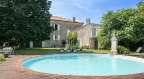 Maison de Maître avec Grand Parc arboré clos de murs - Image 5