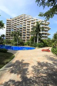 Q+ Meet My Home Seaview Apartment - Image 2