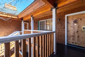 Red Wolf Lakeside Lodge - Image 5