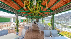 Los Veleros Apartments - Image 5