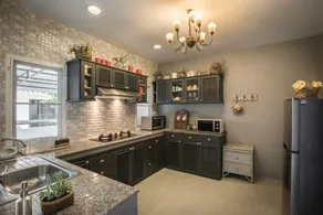 Moon 11 Boutique Home - Image 5