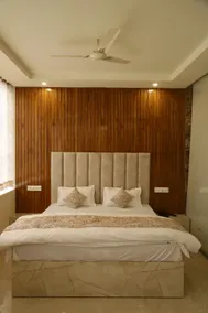 Ivory Hotel - Image 4