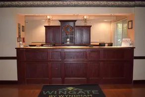 Wingate Suites by Wyndham Youngstown - Austintown - Image 4