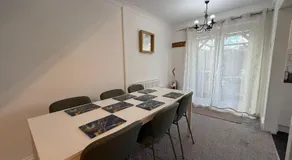 Newbury House Long Stays Free Parking and Wifi - Image 5