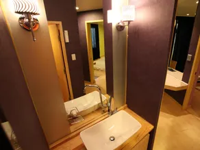 We Motel - Image 3