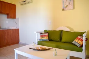 Panoramic seaview close to the beach - Image 4