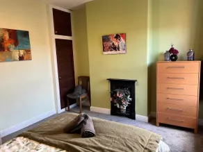 Spacious 2-Bedroom House In Stockton Heath With Free WiFi By Amazing Spaces Relocations Ltd - Image 5