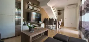 Beautiful duplex with jacuzzi - Image 3
