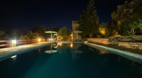 Revera Traditional Stone Villas, Apartments & Studios - Image 2
