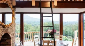 Lakeland Lodge 400 year old Bavarian Lodge with Private Hot Tub Pet Friendly - Image 3