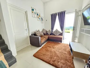 Vila 3 kamar di Batu dengan gazebo & Kolam Air Panas dekat Jatim Park - Image 2