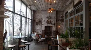 Modern Loft Grand Central - Image 4