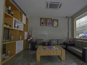 Insta Hotel - Image 2