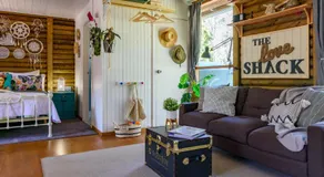 The Love Shack Digital Detox - Image 3