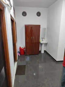 Sasta In Guest House - Image 4