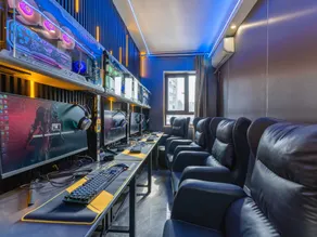 Anjia Esports Audio-Visual Apartment (Taitung Metro Station Branch) - Image 3